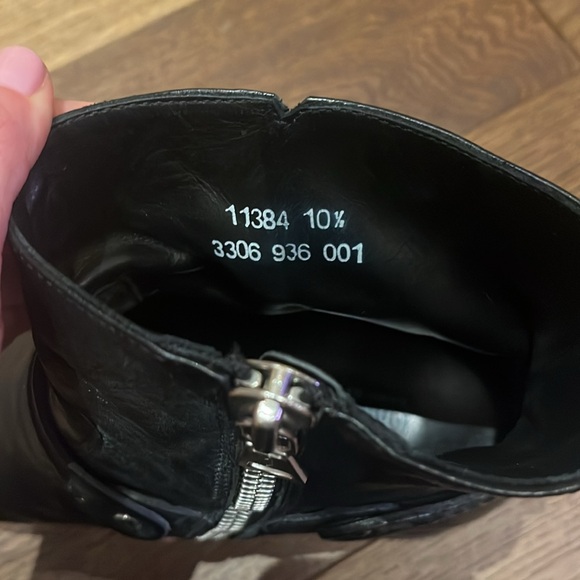 Vintage John Varvatos zip boots in black. Men’s US 10.5. - Picture 4 of 5